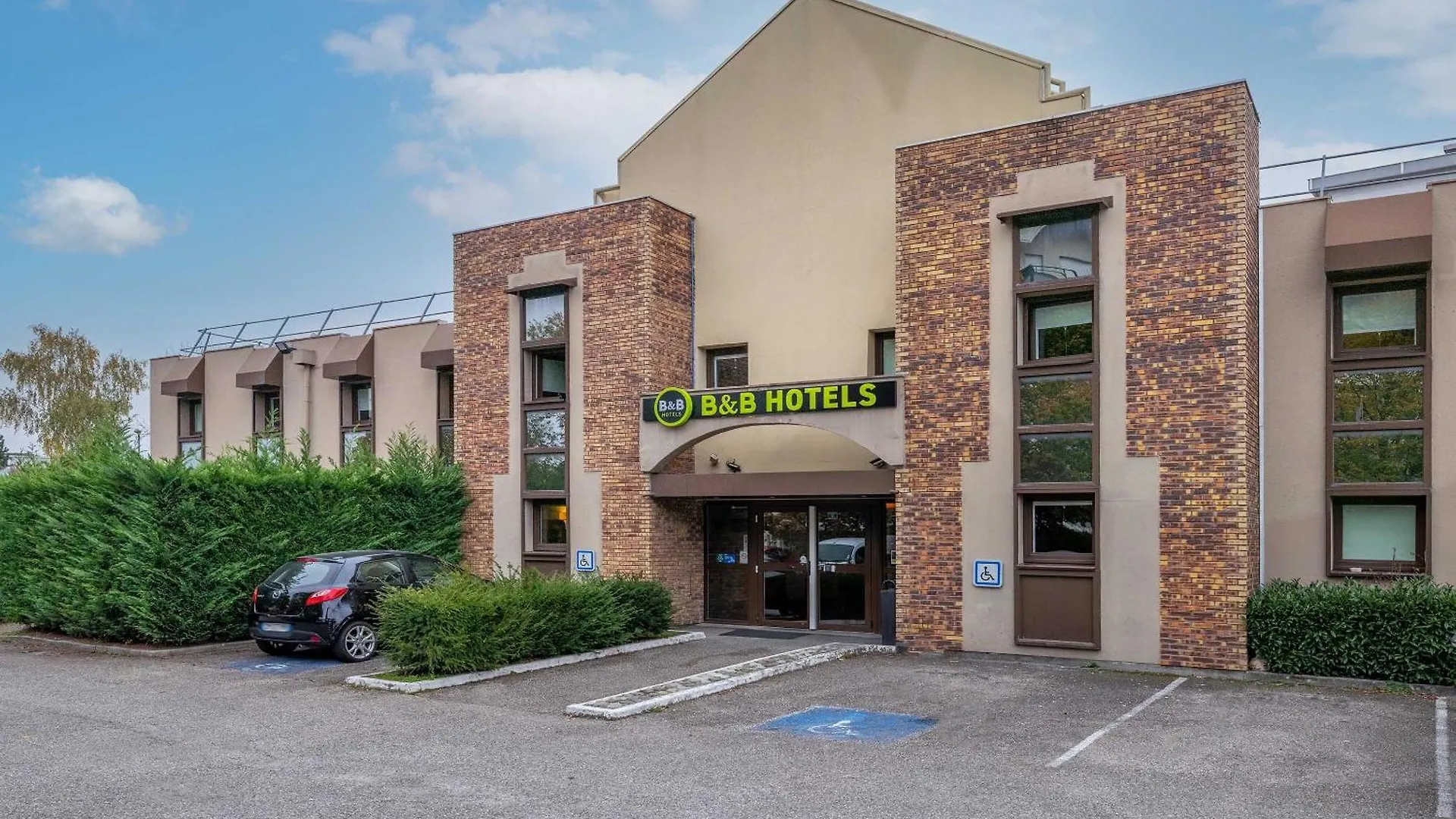 **  B&B Hotel Annemasse Est France